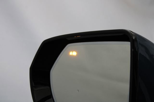 New 2026 Cadillac Escalade ESV Luxury w/ Touring Package image 36