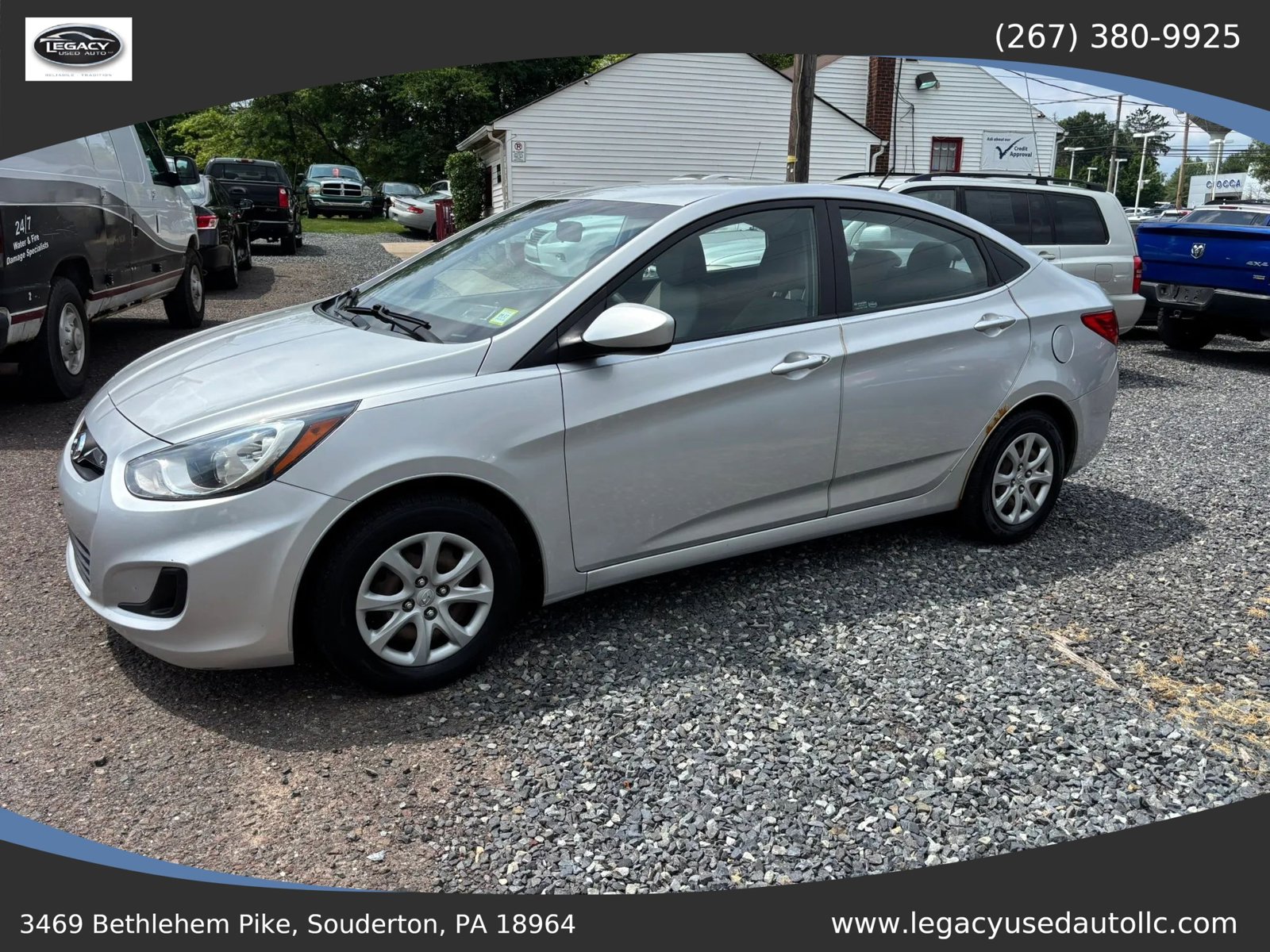 Used 2012 Hyundai Accent GLS FWD image 3