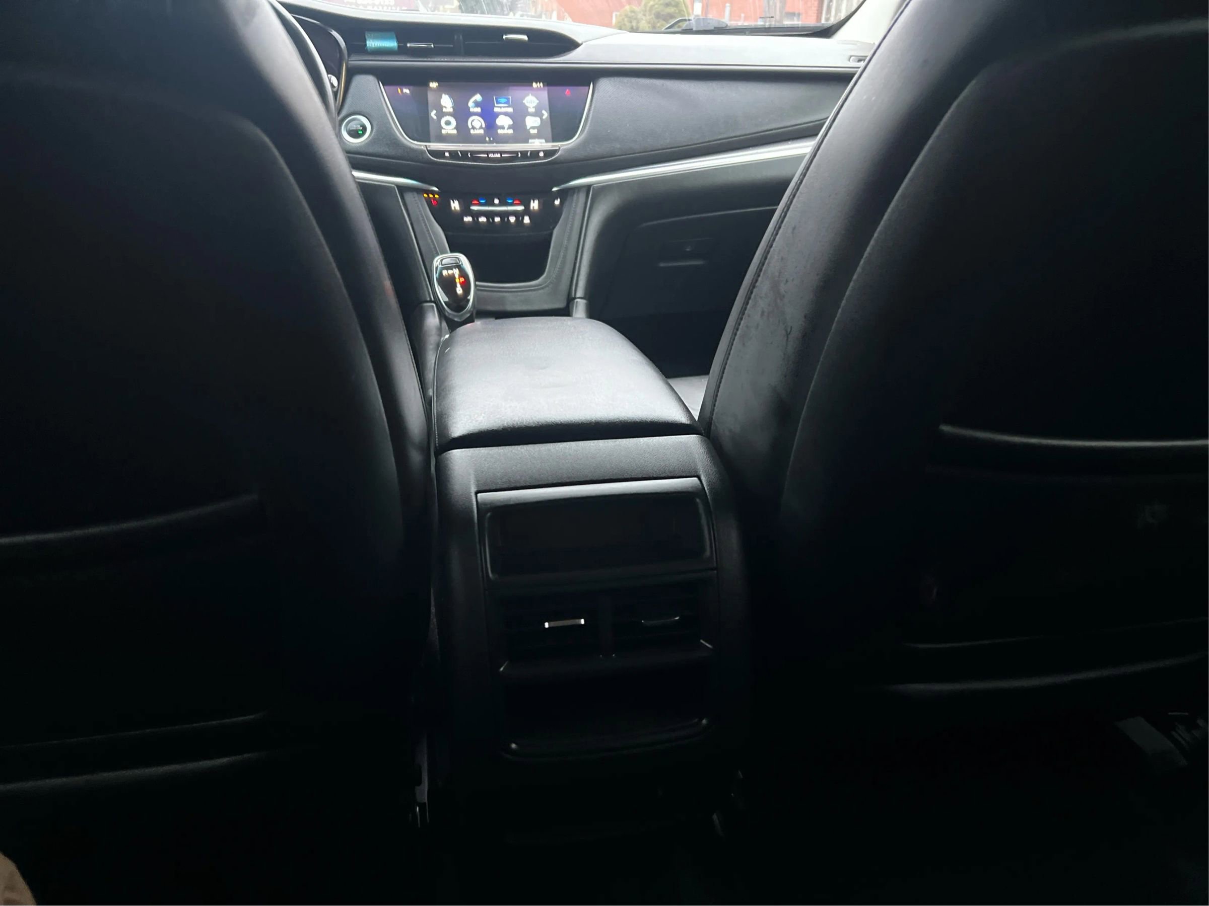 Used 2017 Cadillac XT5 Luxury w/ Driver Awareness Package FWD image 20