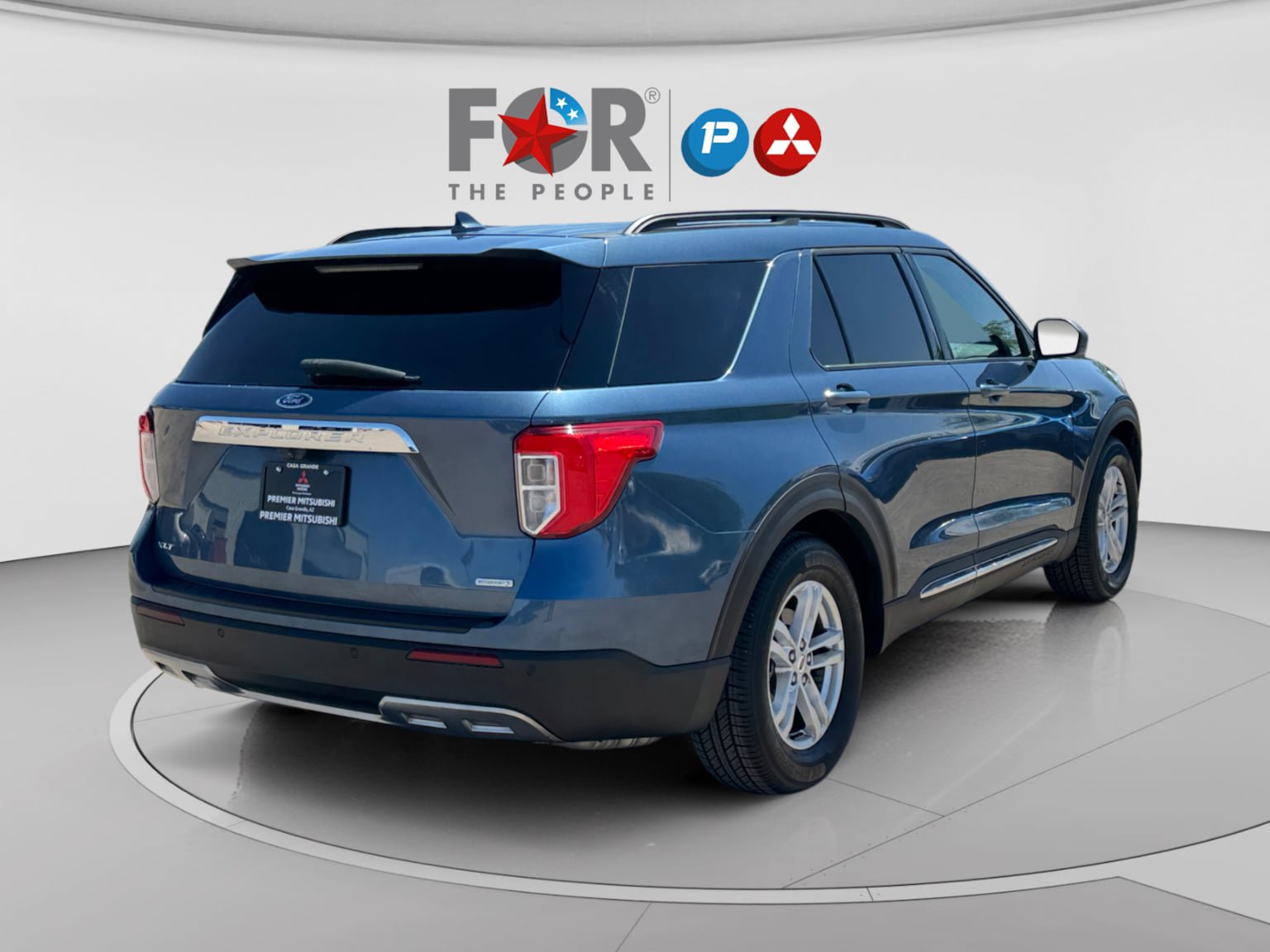 Used 2020 Ford Explorer XLT w/ Equipment Group 202A RWD image 5