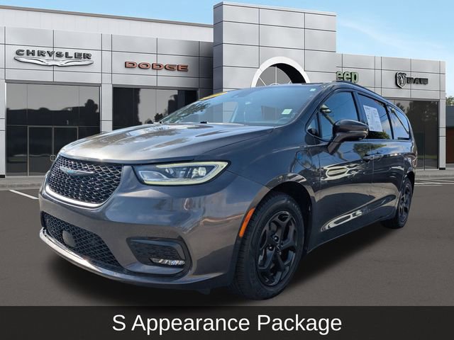 Used 2021 Chrysler Pacifica Touring-L w/ Uconnect Theater Family Group image 8