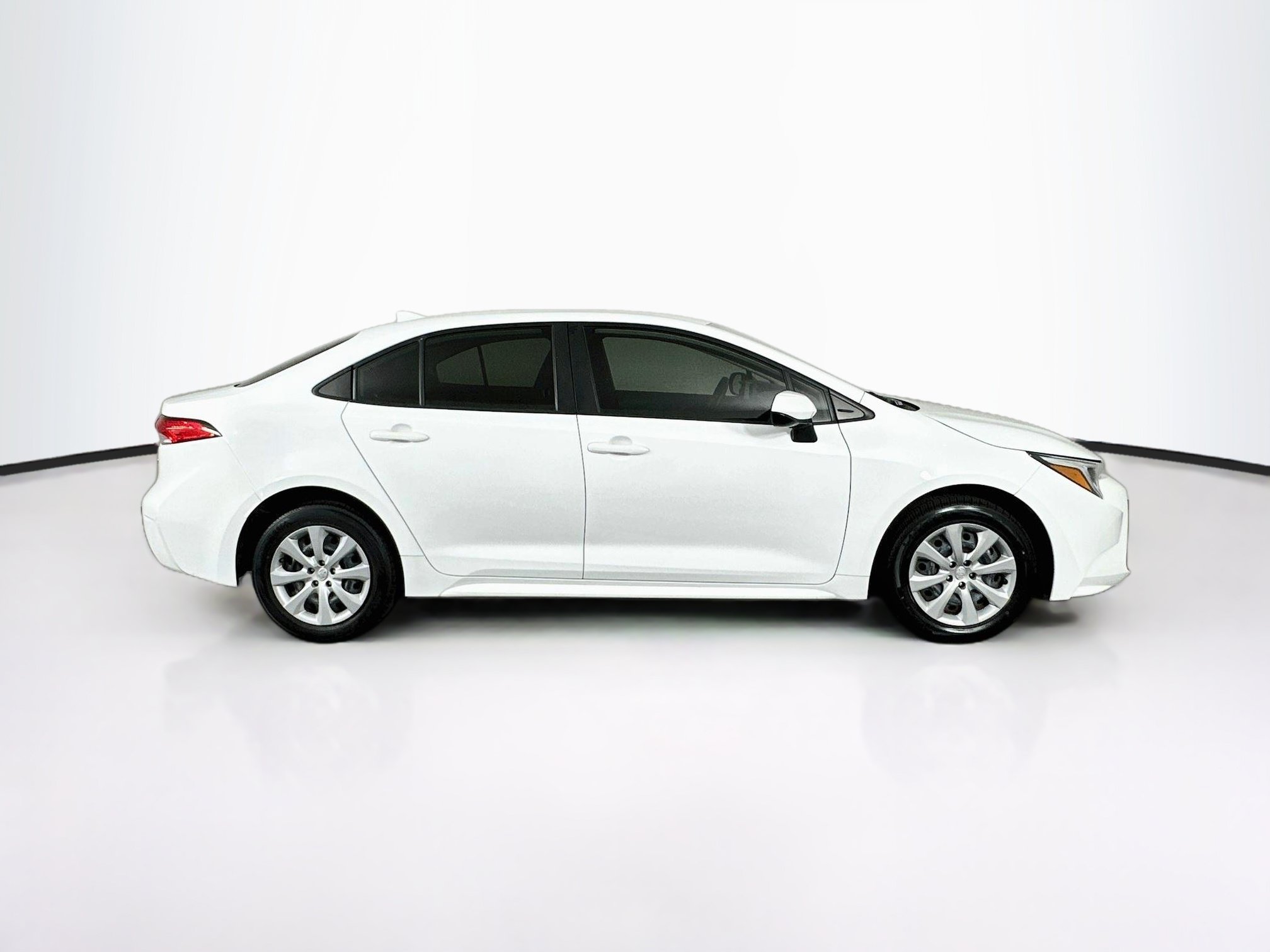 Used 2023 Toyota Corolla LE FWD image 10