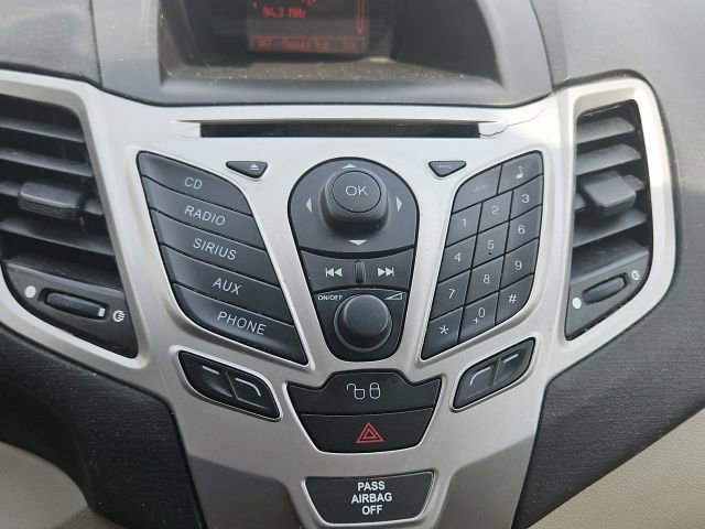 Used 2012 Ford Fiesta SE image 12