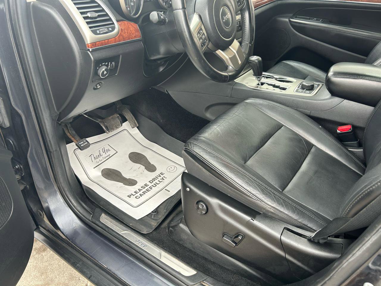 Used 2013 Jeep Grand Cherokee Limited image 10