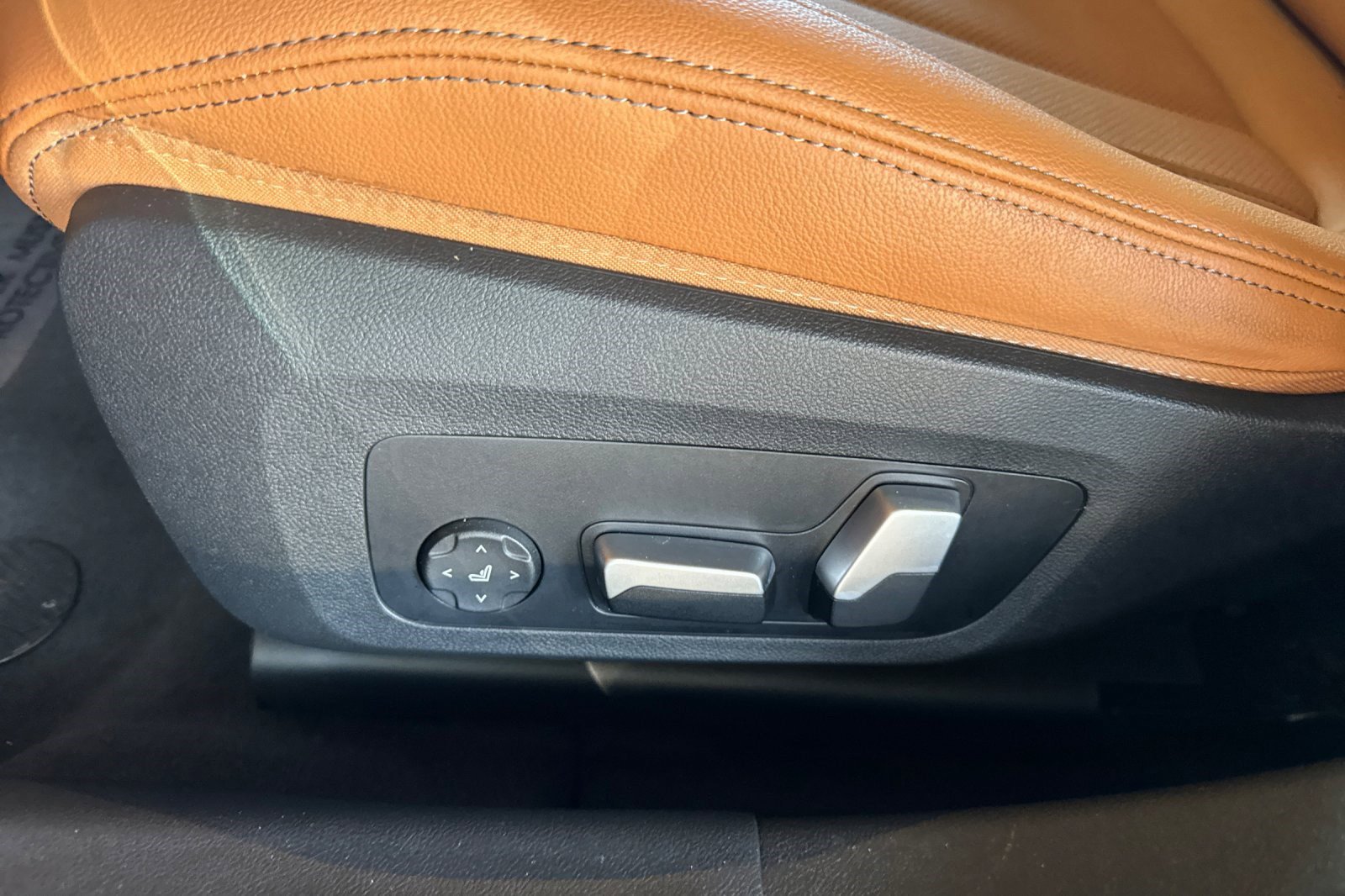 Used 2023 BMW i4 eDrive40 w/ Premium Package RWD image 14
