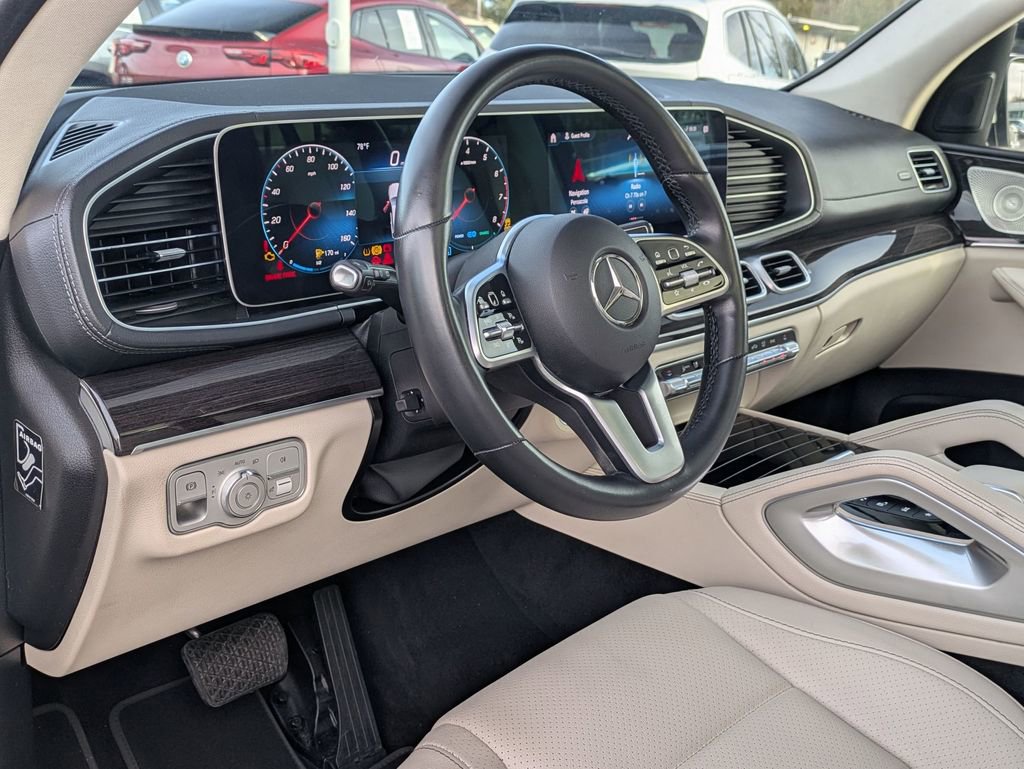 Used 2022 Mercedes-Benz GLS 450 4MATIC image 29