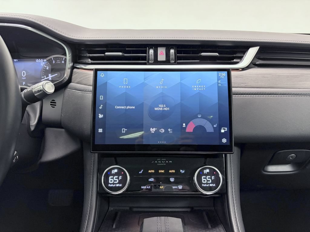 Used 2021 Jaguar F-PACE AWD/4WD image 17