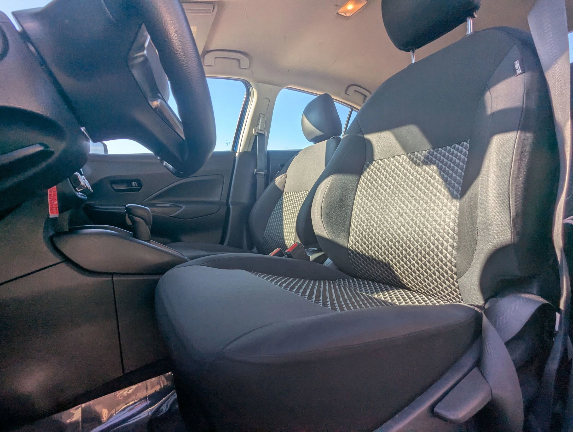 Used 2023 Nissan Versa S w/ Trunk Package image 17
