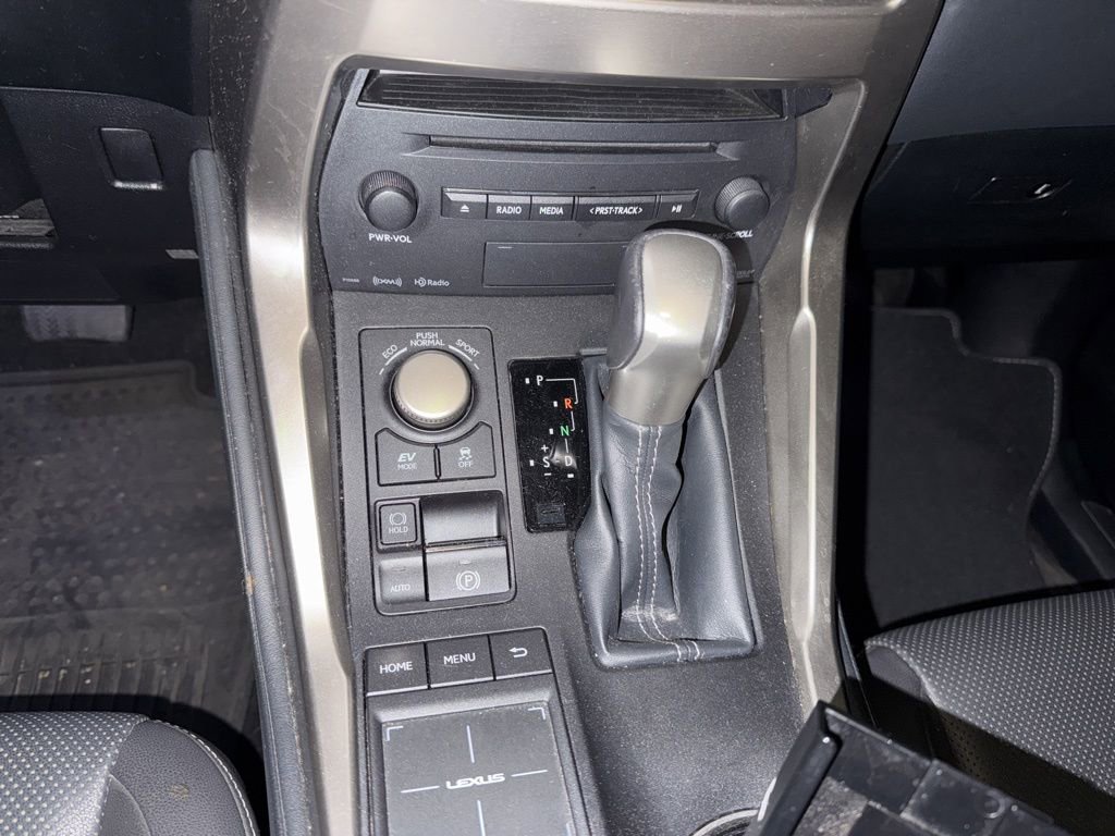 Used 2015 Lexus NX 300h AWD image 30