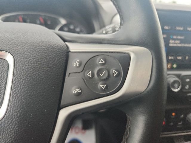 Used 2024 GMC Terrain SLT AWD/4WD image 32