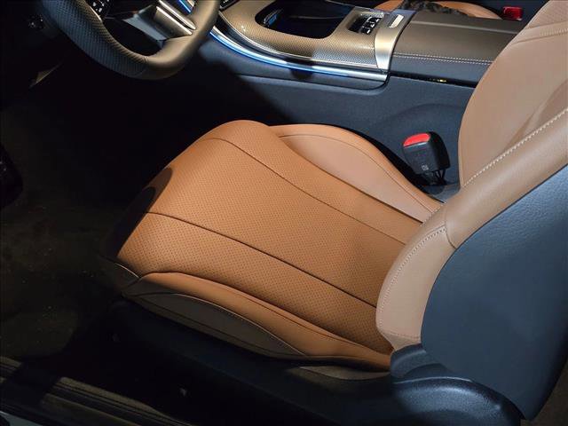 New 2026 Mercedes-Benz CLE 300 4MATIC Cabriolet image 4