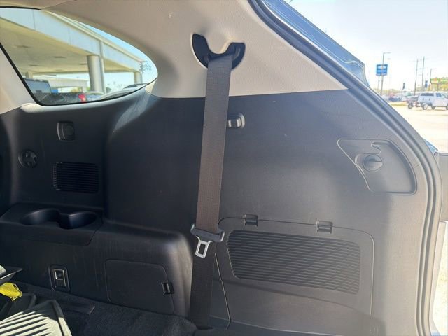 Used 2023 Toyota Highlander XLE image 26