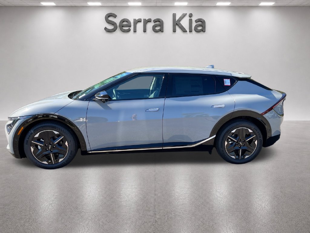 New 2026 Kia EV6 Wind RWD image 2