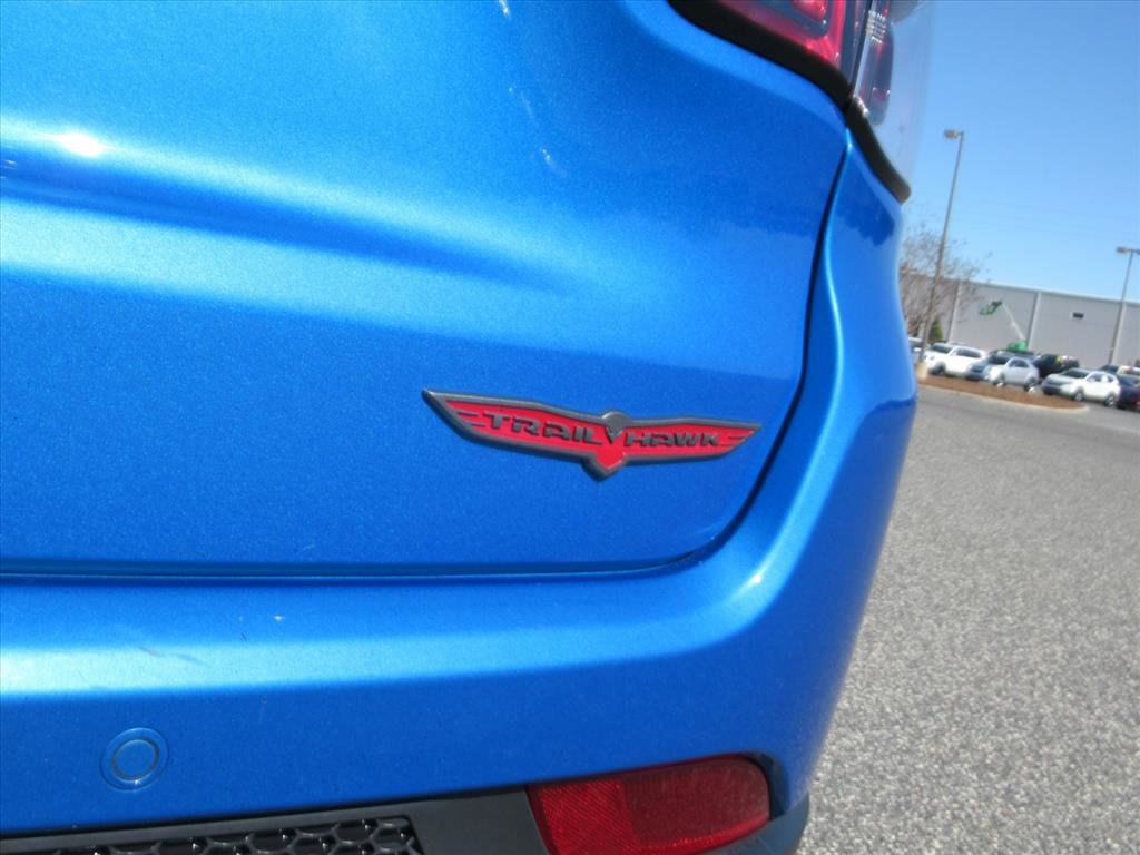 Used 2022 Jeep Compass Trailhawk image 8