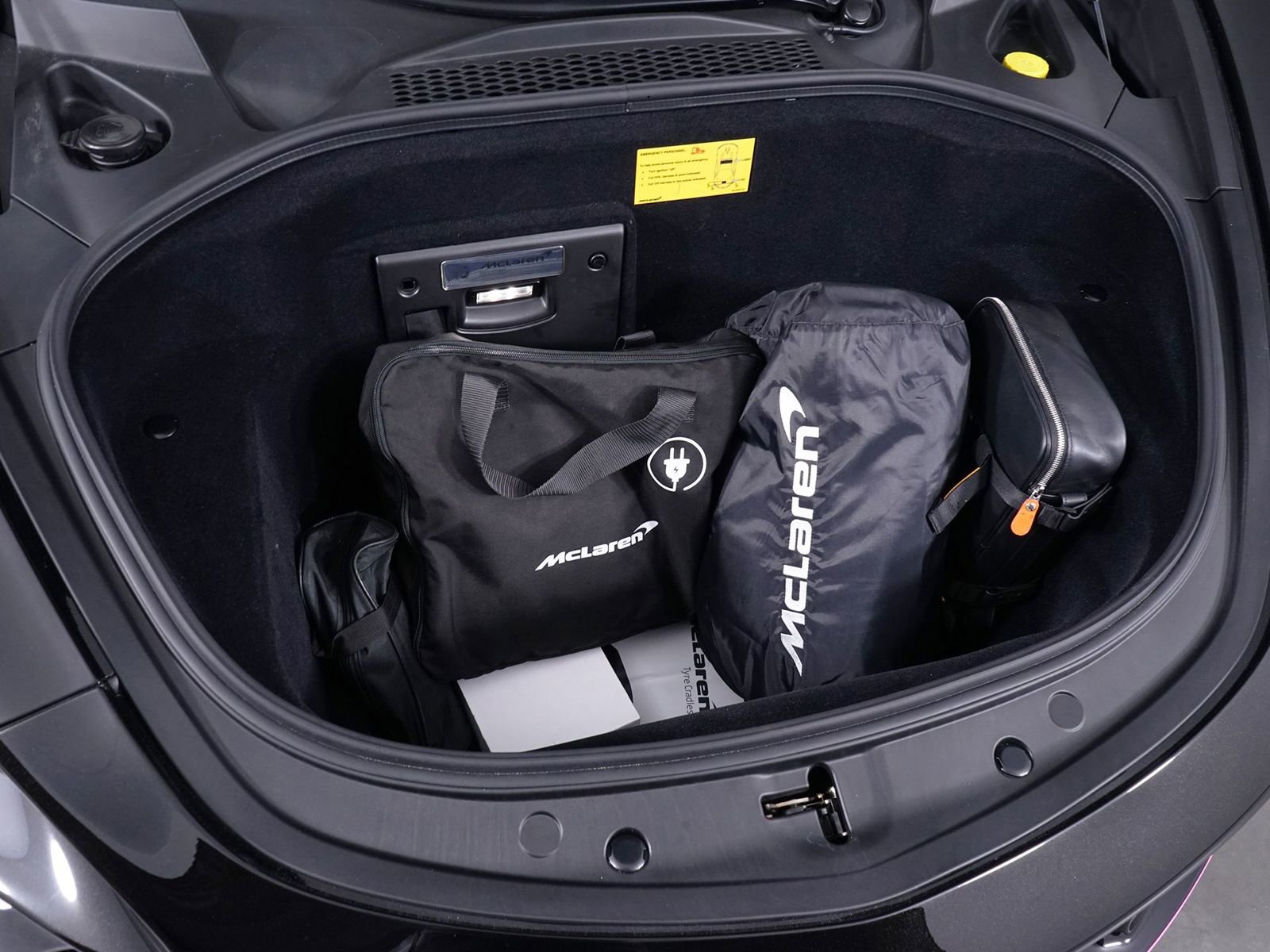 New 2026 McLaren Artura image 25