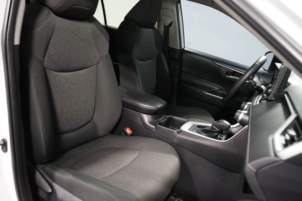 Certified 2022 Toyota RAV4 XLE w/ Convenience Package image 27