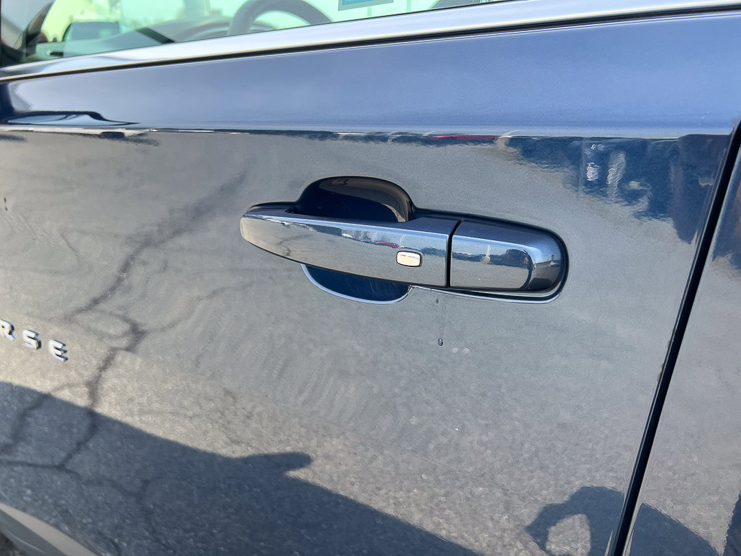 Used 2023 Chevrolet Traverse LT image 14