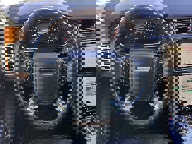 Used 2020 Land Rover Range Rover HSE image 13