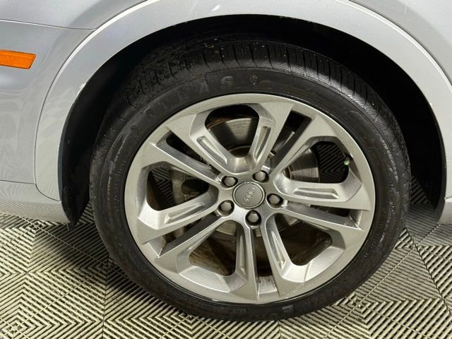 Used 2018 Audi Q3 2.0T Premium Plus w/ Premium Plus Package image 11