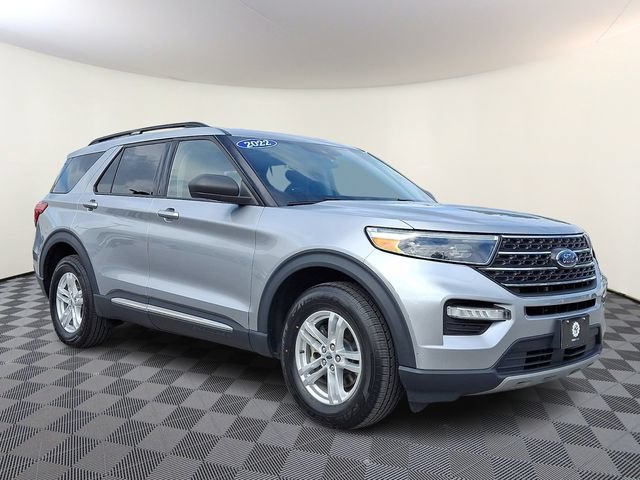 Used 2022 Ford Explorer XLT w/ Equipment Group 202A AWD/4WD image 1