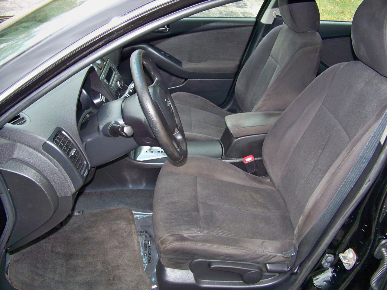 Used 2011 Nissan Altima 2.5 S FWD image 30