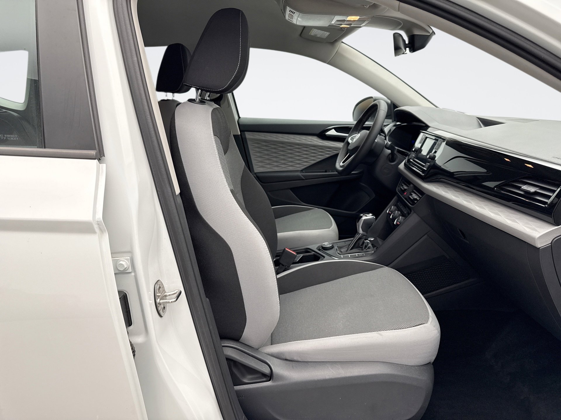 Used 2023 Volkswagen Taos S image 16