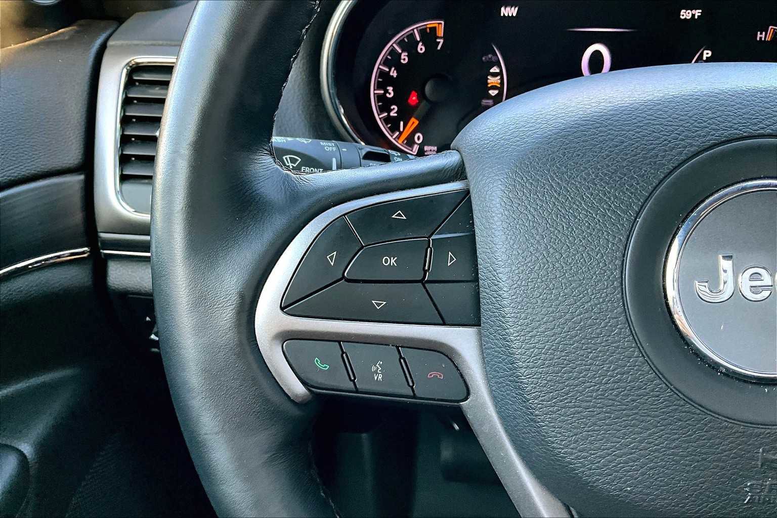 Used 2021 Jeep Grand Cherokee Limited image 22