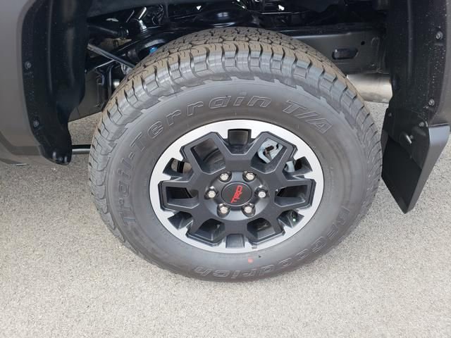 New 2025 Toyota Tacoma TRD Off-Road AWD/4WD image 21