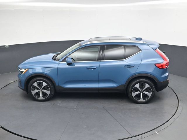 Used 2024 Volvo XC40 B5 Plus AWD/4WD image 26