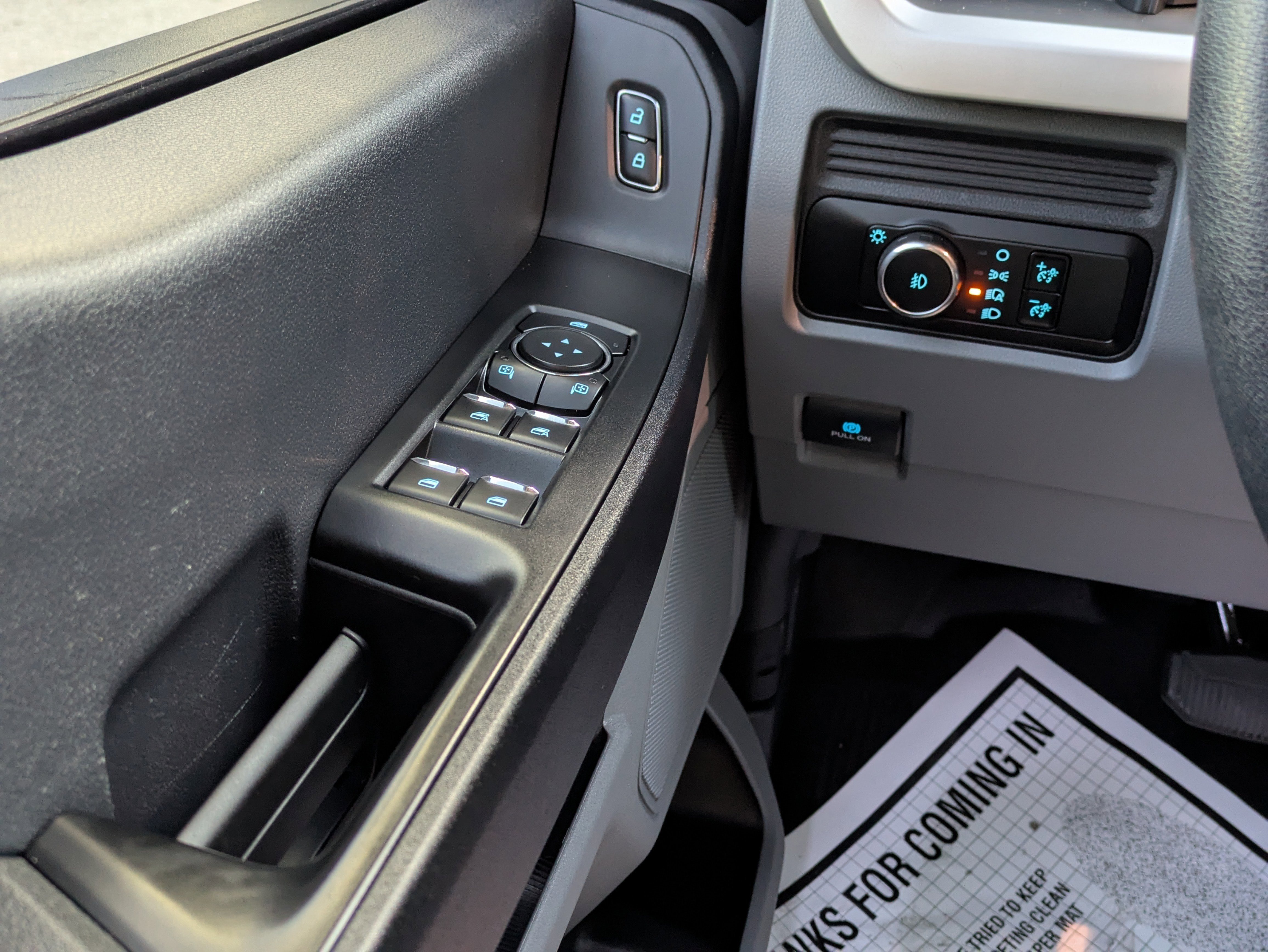 Used 2025 Ford F350 XL w/ XL Chrome Package image 20