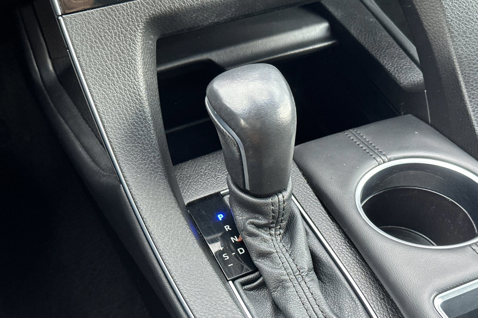 Certified 2022 Toyota Avalon XLE image 20