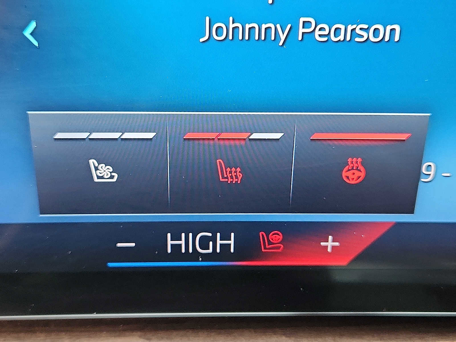 Certified 2024 BMW X7 xDrive40i w/ M Sport Package image 24