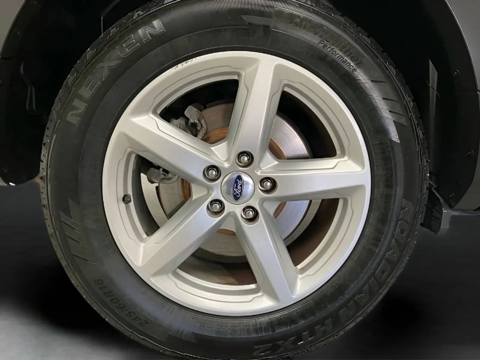 Used 2018 Ford Explorer XLT FWD image 27