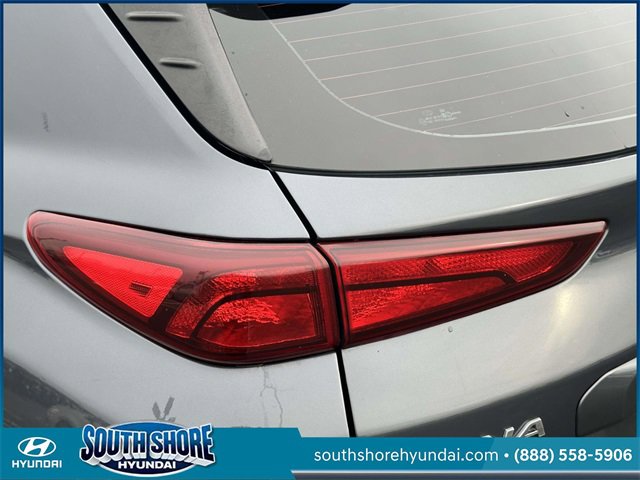Certified 2022 Hyundai Kona SE image 12
