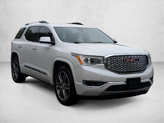 Used 2019 GMC Acadia Denali w/ Technology Package AWD/4WD image 3