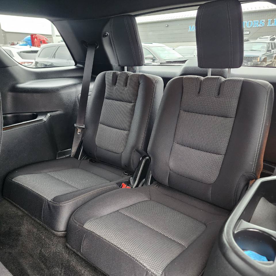 Used 2018 Ford Explorer XLT w/ Equipment Group 201A AWD/4WD image 18