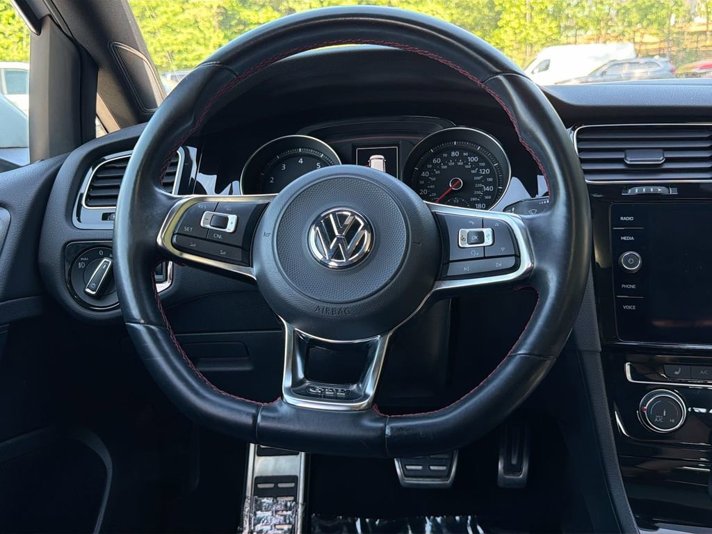 Used 2018 Volkswagen GTI SE w/ SE Leather Package FWD image 11