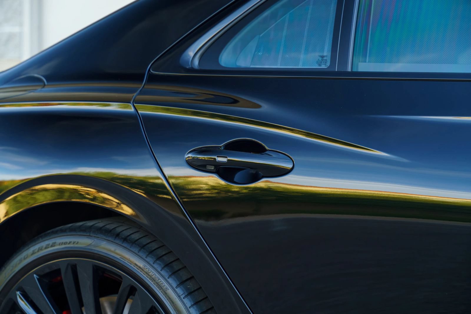 Used 2024 Bentley Flying Spur S W12 AWD/4WD image 58