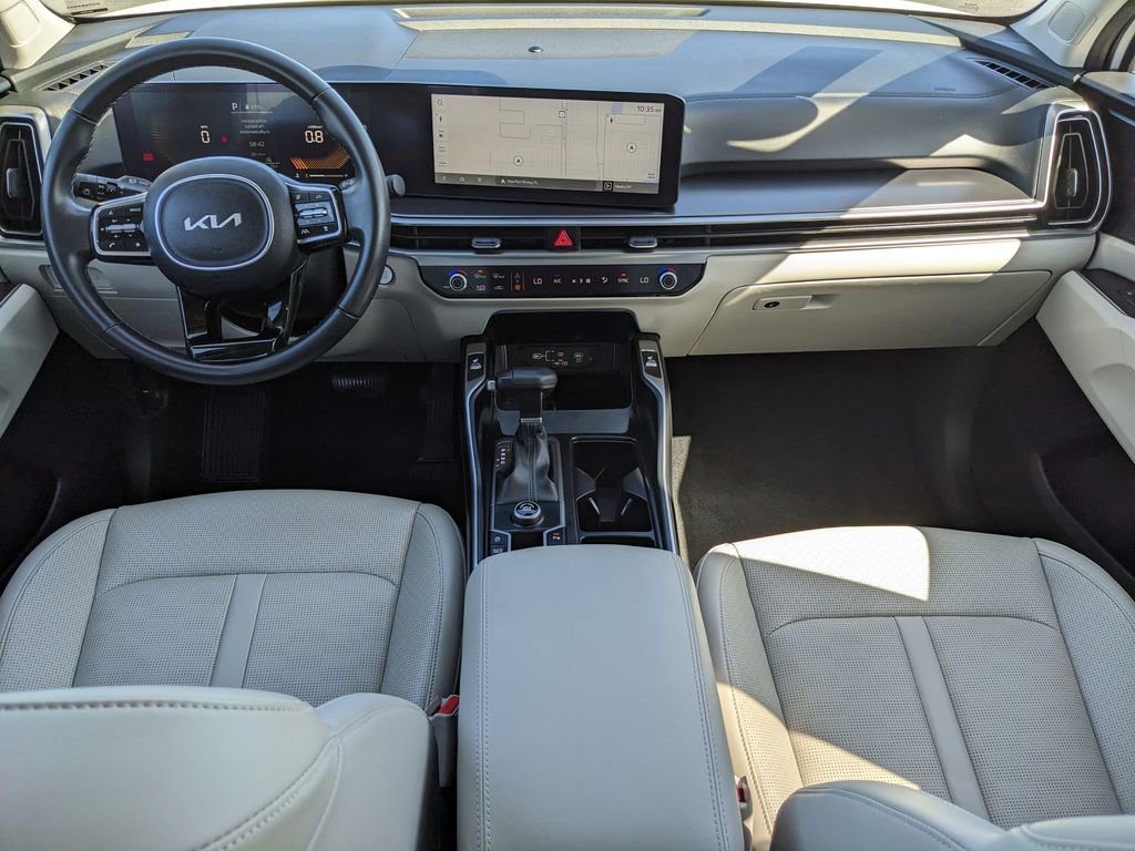 Certified 2024 Kia Sorento EX w/ Panoramic Sunroof Package image 13