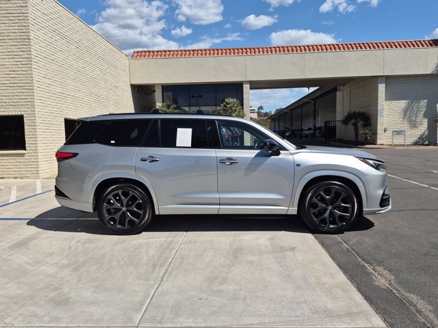 Used 2026 Lexus TX 500h AWD w/ Technology Package image 4