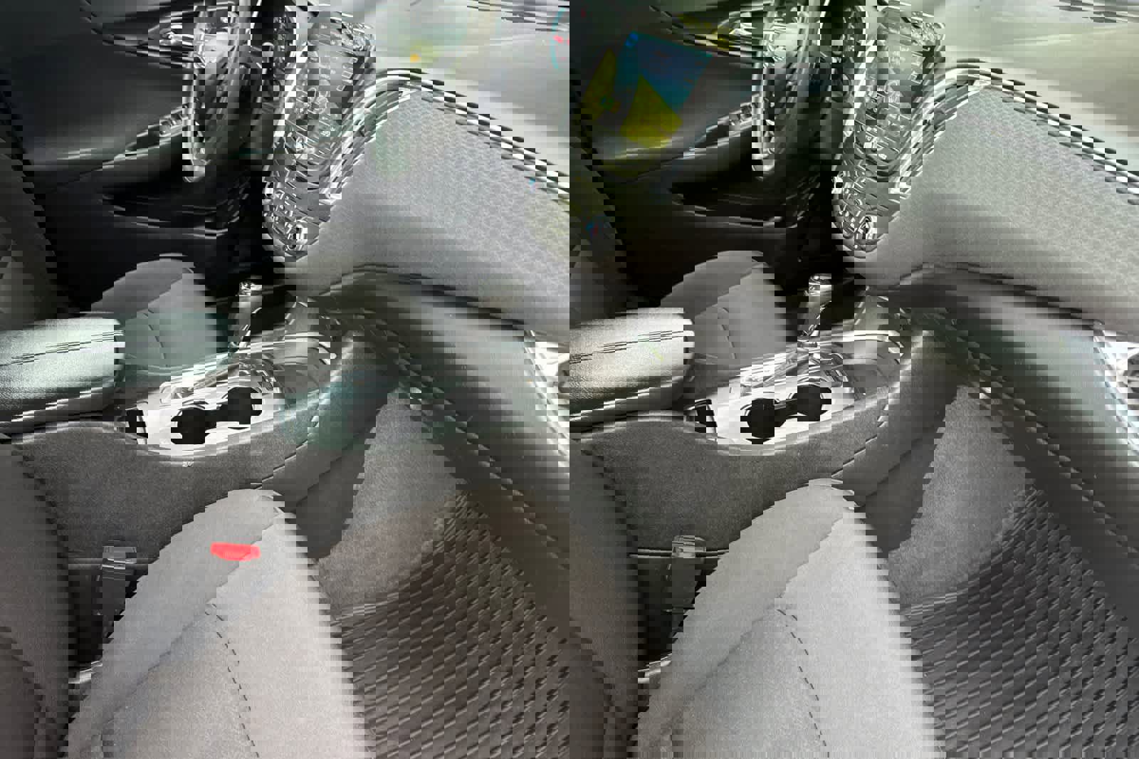 Used 2020 Chevrolet Malibu LT image 16