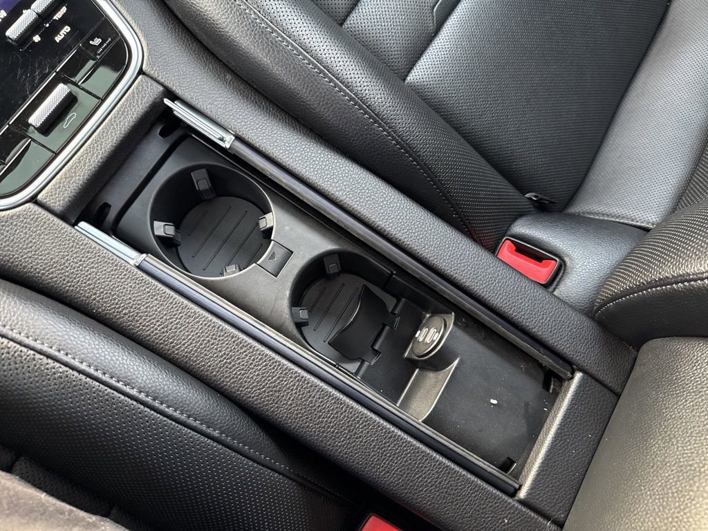 Used 2022 Porsche Panamera 4 Platinum Edition image 49