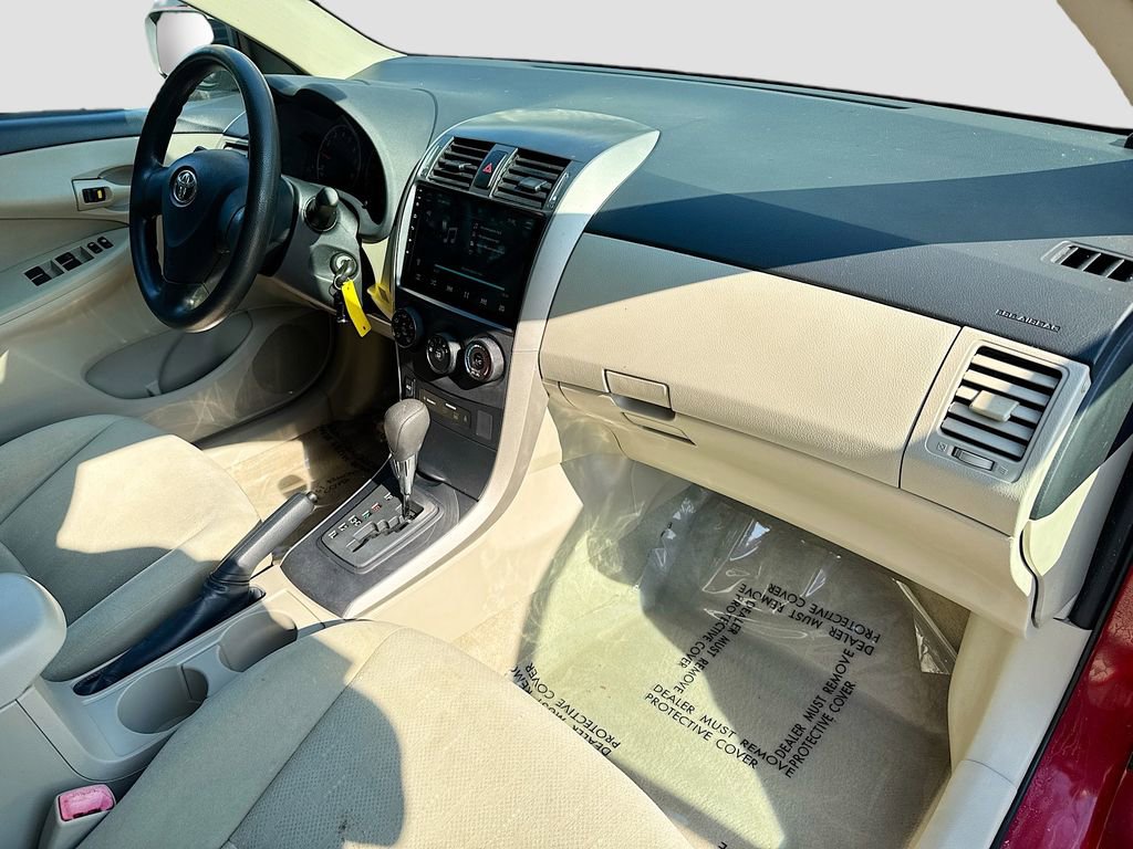 Used 2013 Toyota Corolla L FWD image 23