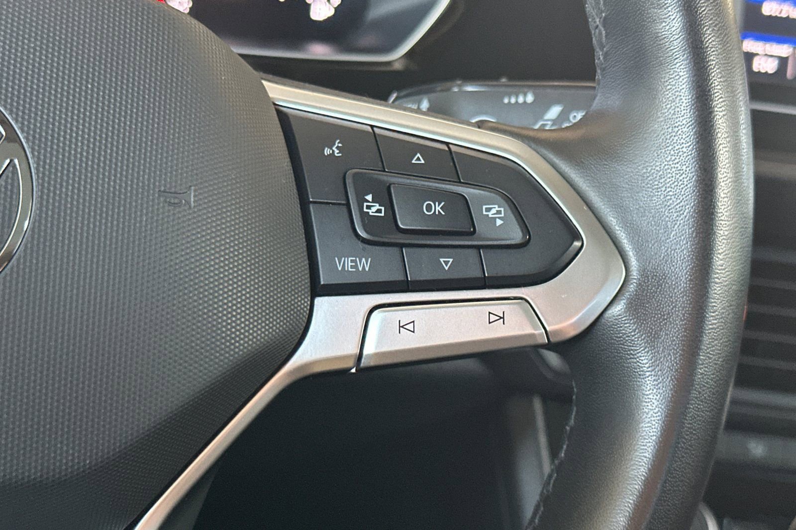 Used 2024 Volkswagen Jetta SE image 26