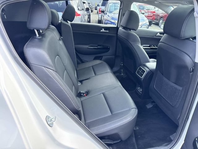 Used 2021 Kia Sportage EX w/ EX Technology Package AWD/4WD image 11