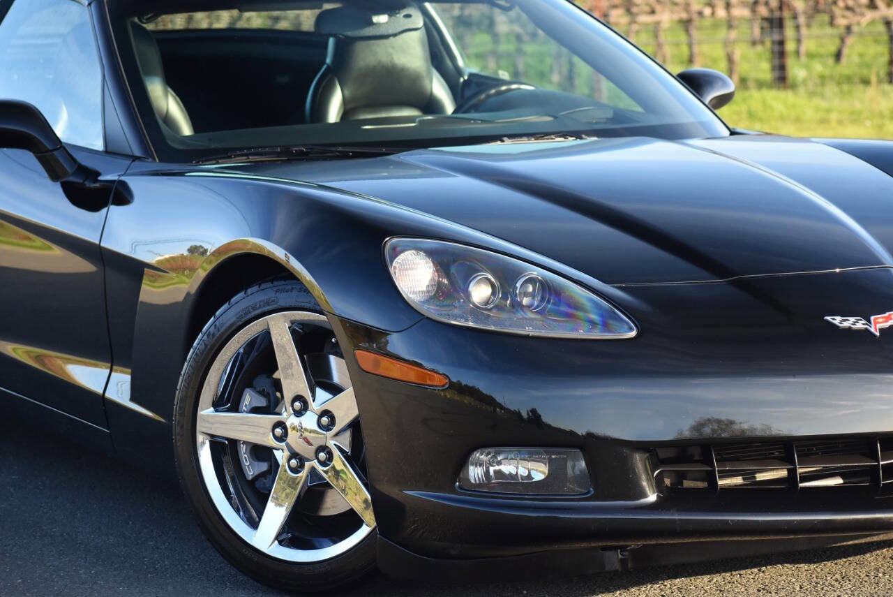 Used 2007 Chevrolet Corvette Base 2dr Coupe w/ Preferred Equipment Group image 7