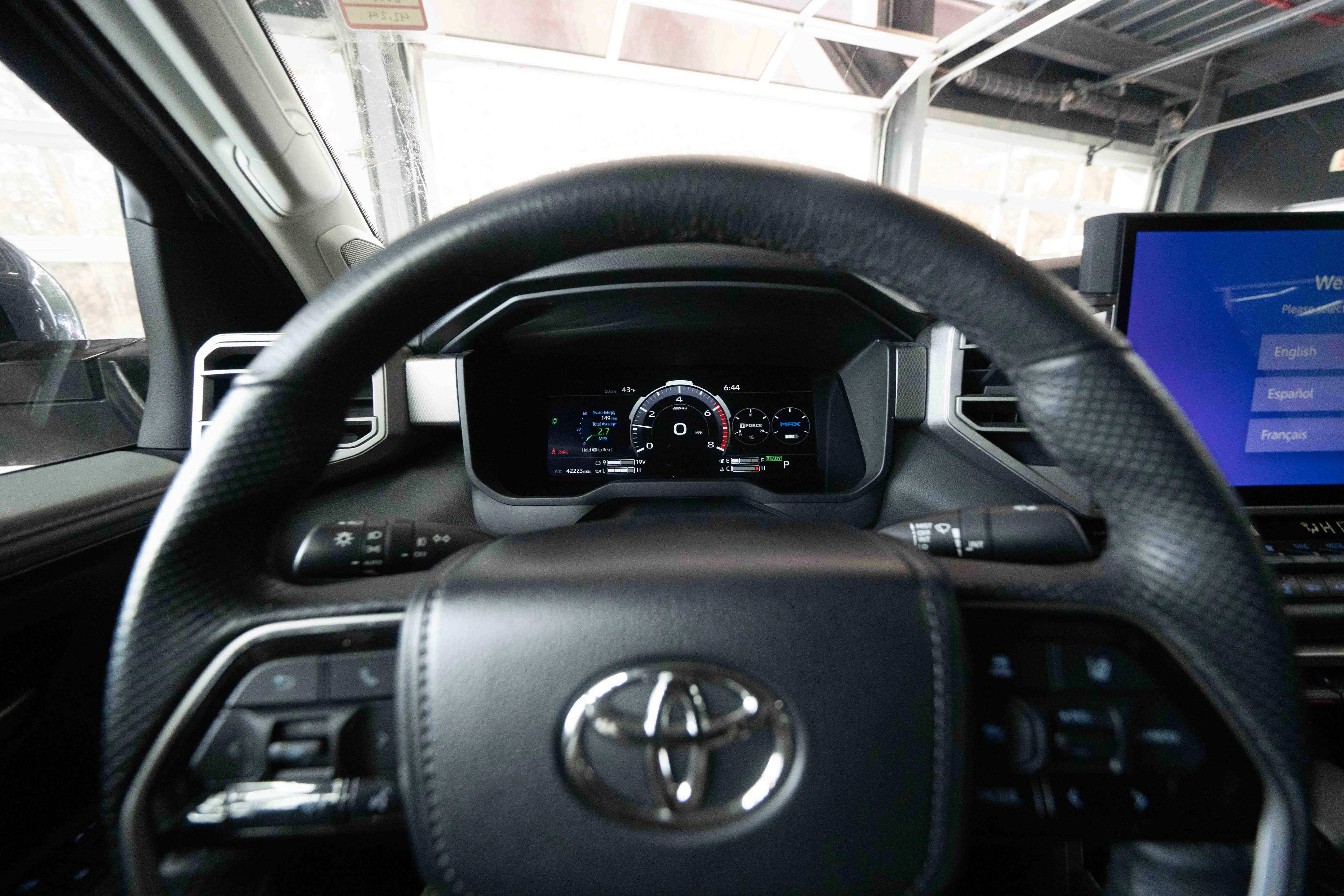 Used 2023 Toyota Tundra Limited image 15
