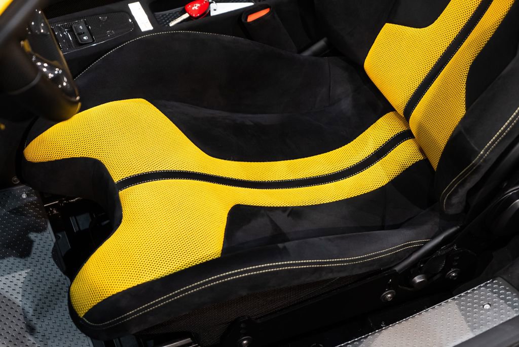 Used 2015 Ferrari 458 Speciale A image 21