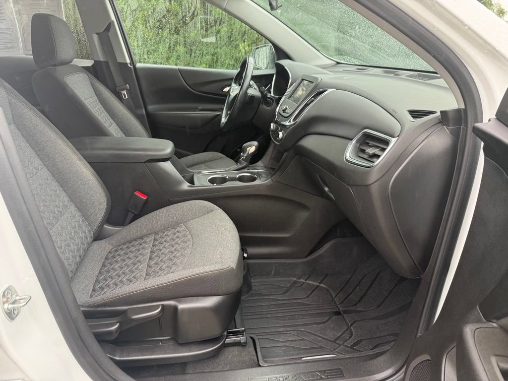 Used 2024 Chevrolet Equinox LT w/ LPO, Floor Liner Package FWD image 22