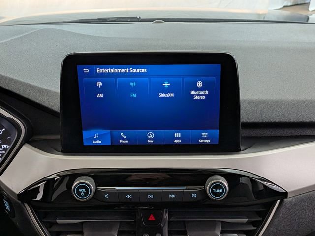 Certified 2022 Ford Escape SE w/ SE Sport Appearance Package image 28